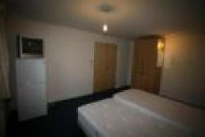 			New Instruction, 4 Bedroom, 1 bath, 1 reception Flat			 Monteray Studios, Kilburn Lane, QUEENS PARK